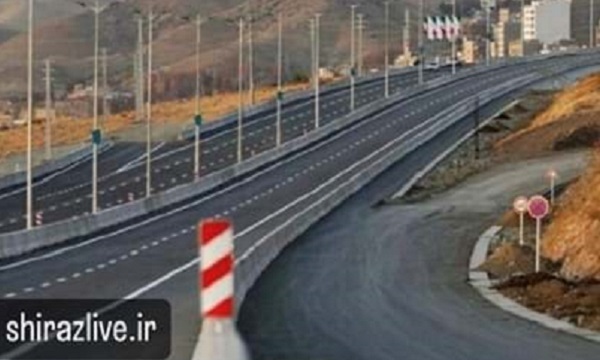 "رفع بن‌بست ترافیکی مرکز استان فارس با پیشبرد پروژه آزادراه شیراز-بوشهر"