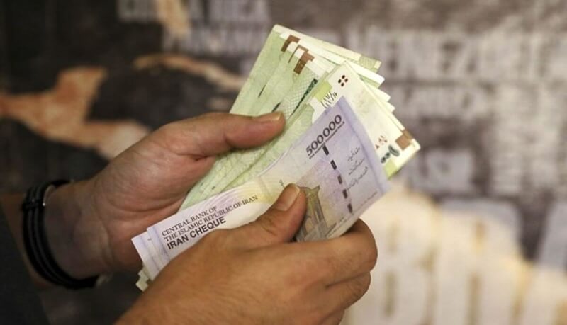 از شهریور ماه هیچ کارگری کمتر از 2 میلیون و 610 هزار تومان دریافتی ندارد