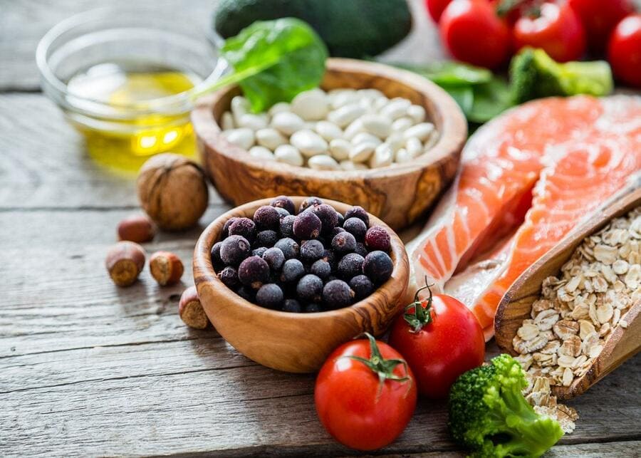 تفویض اختیار توزیع سهمیه اقلام اساسی برنج، شکر، گوشت قرمز و مرغ به استان ‌ها